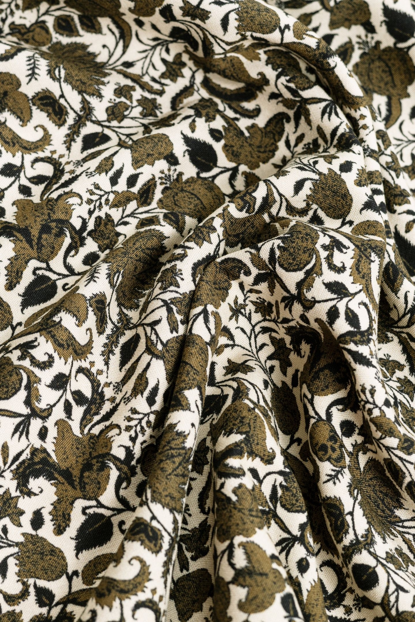 KHAKI SLIM SHIRT WITH FLORAL SKULL PRINT 7