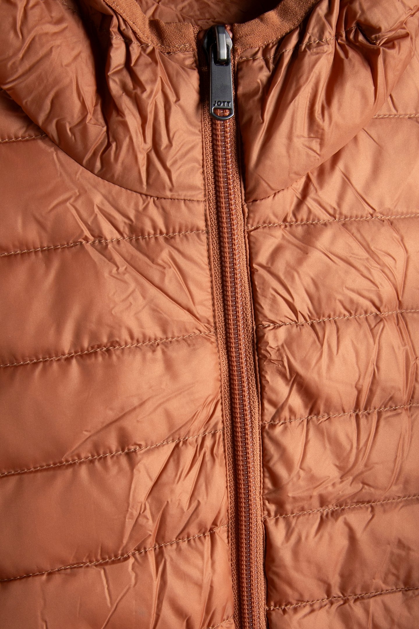 HUGO DOWN JACKET CAMEL 4
