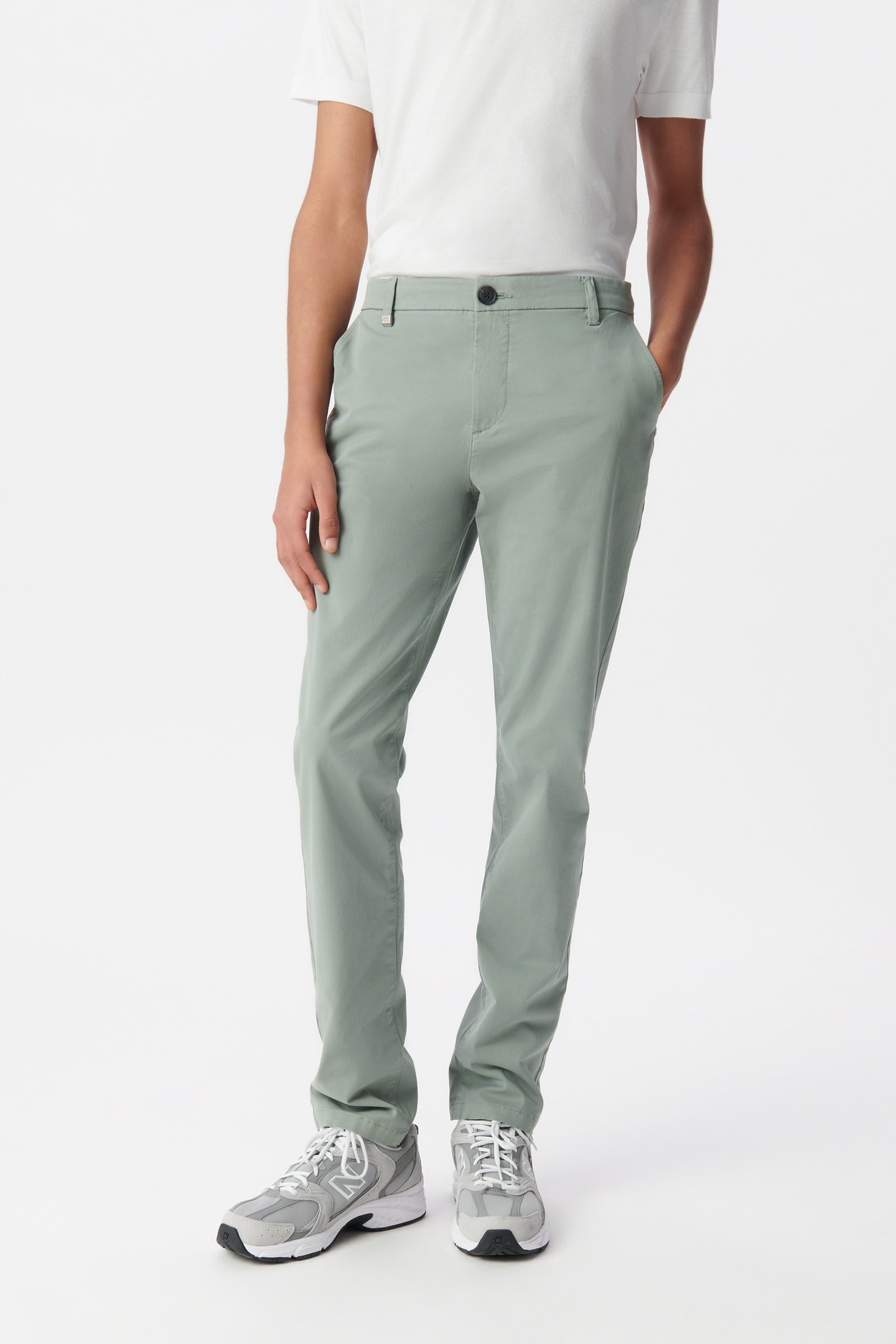 SAKURA SLIM CHINOS 3
