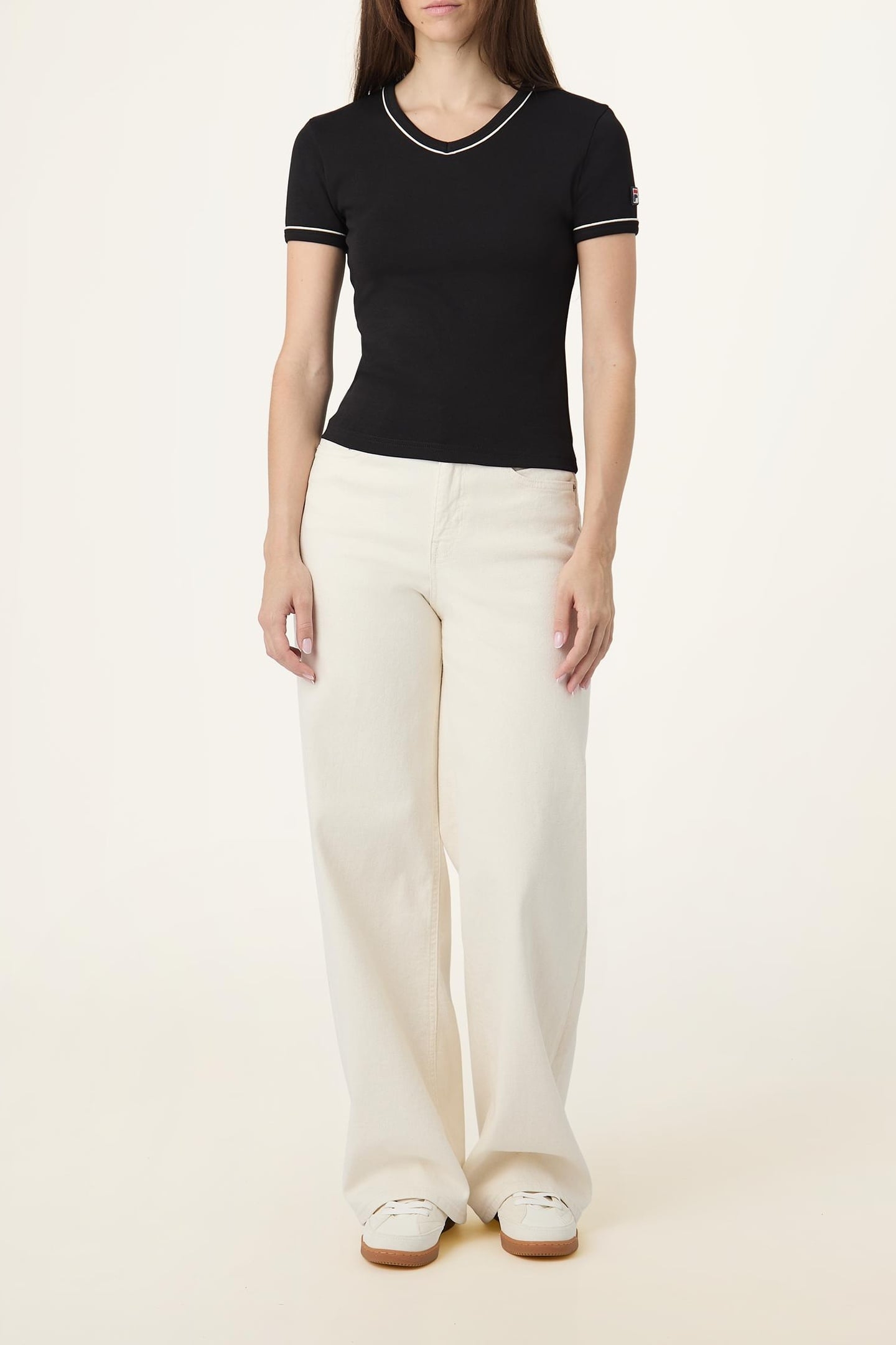 PORTELLO SLIM V-NECK T-SHIRT BLACK 2