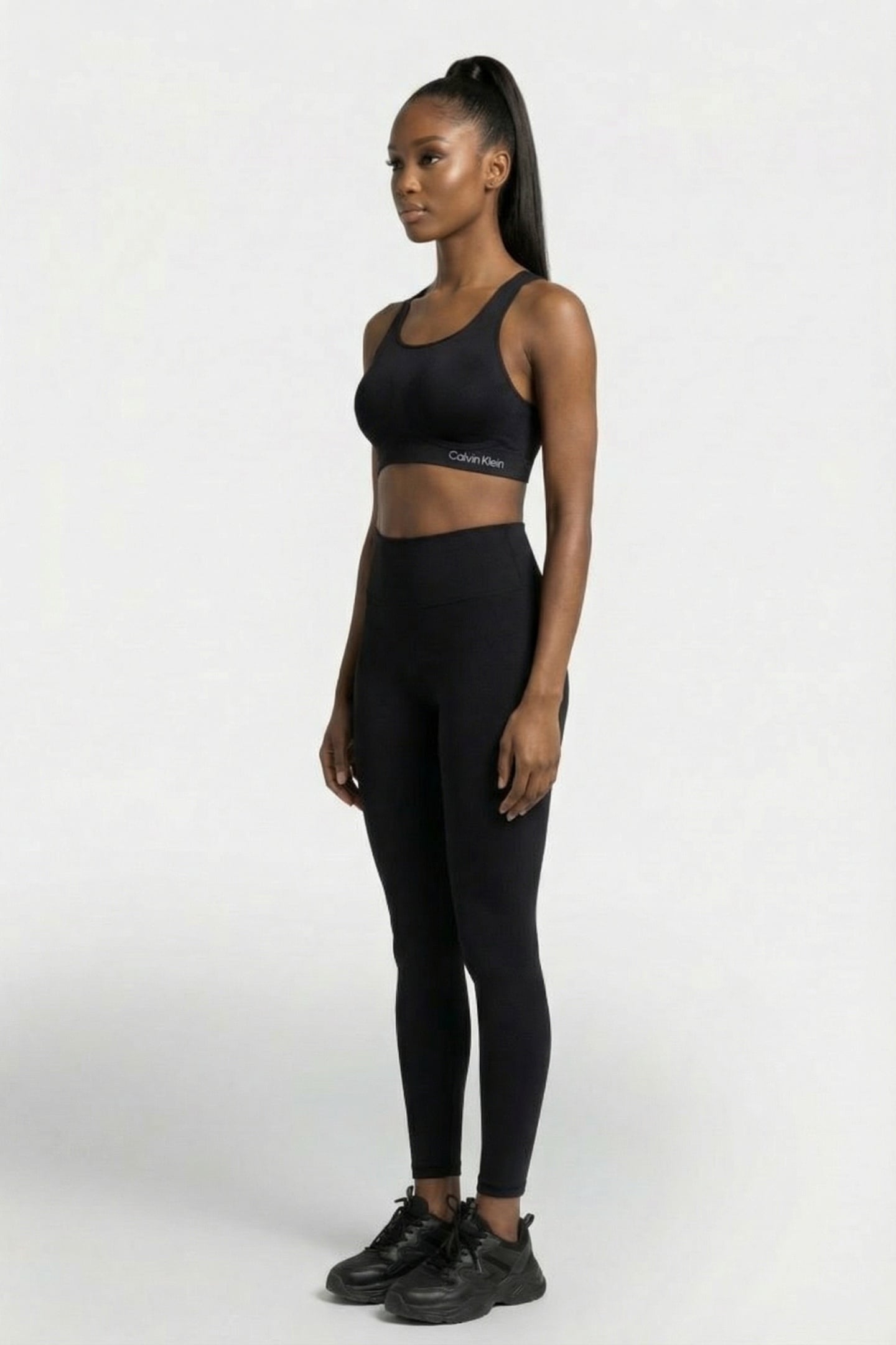 INVISIBLES HIGH SUPPORT BRA BLACK 3