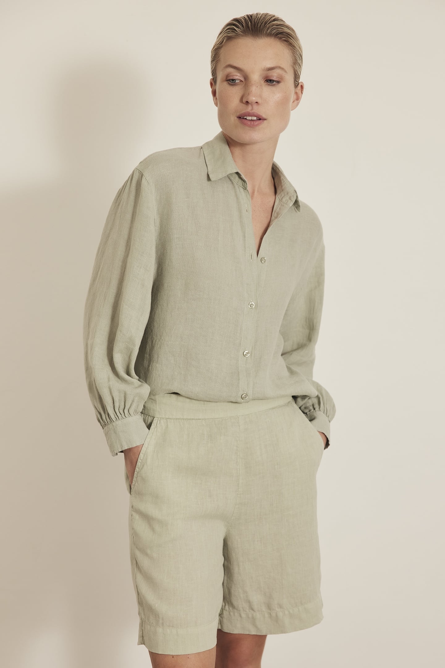 KARMEN SHORTS GREEN TEA 1