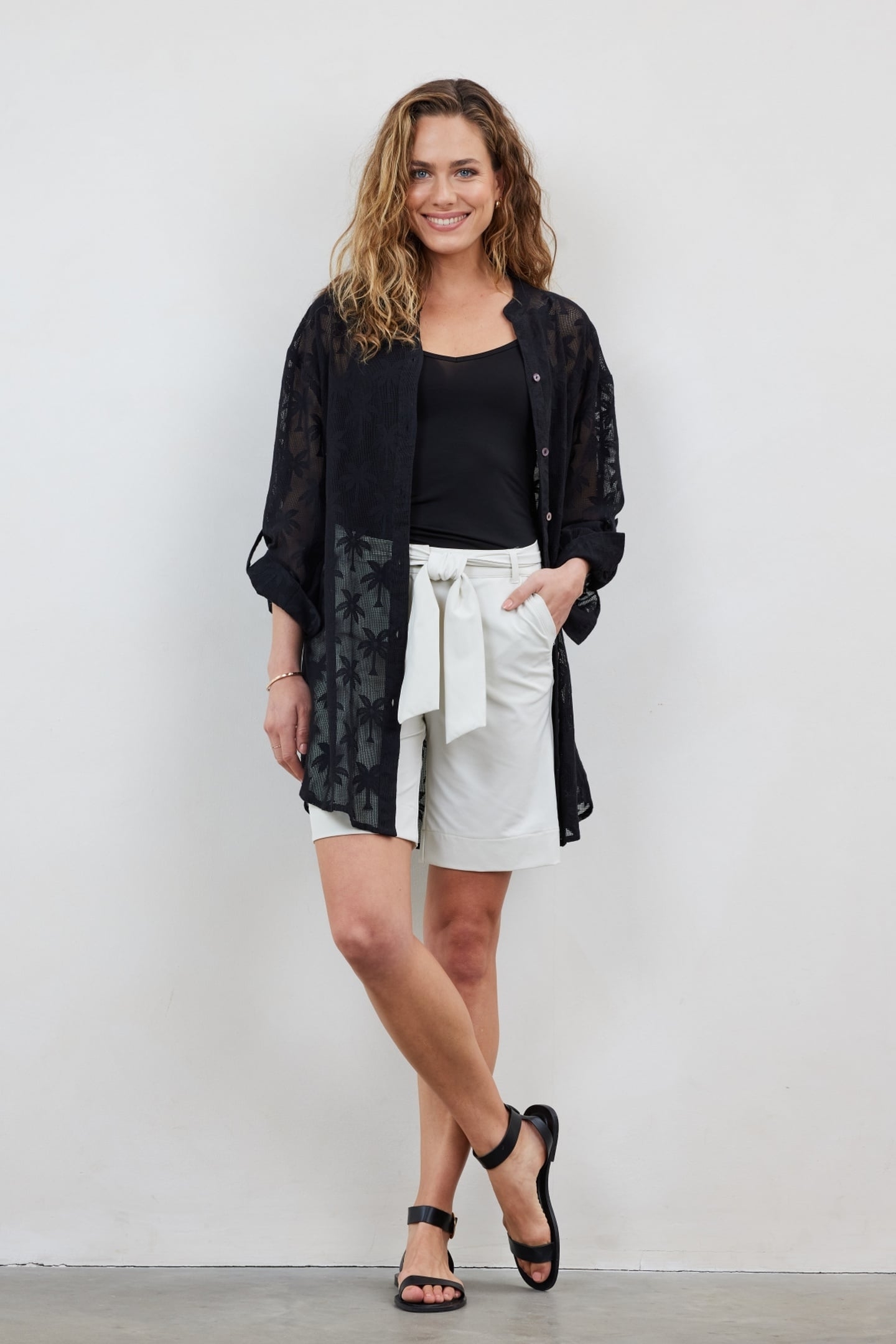 TUNIC PALM JACQUARD IN BLACK 2