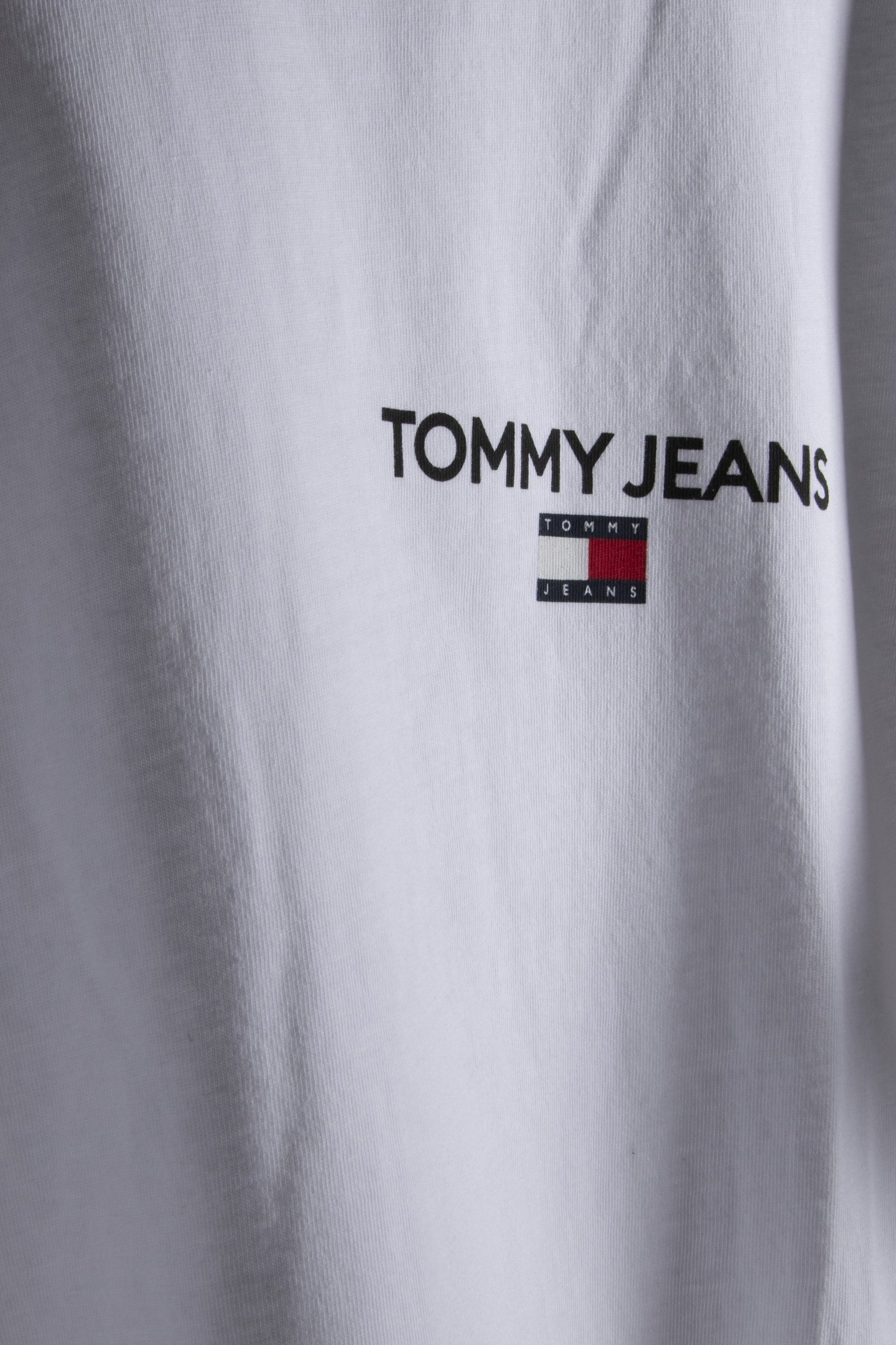 REGULAR LINEAR TEE WHITE 4