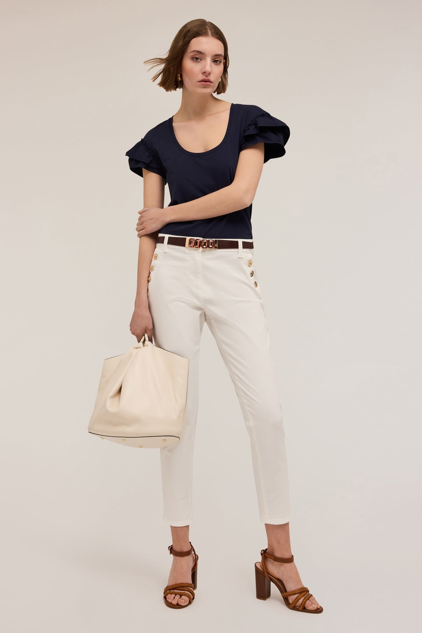 REGULAR TROUSERS WITH METAL BUTTONS WHITE 1