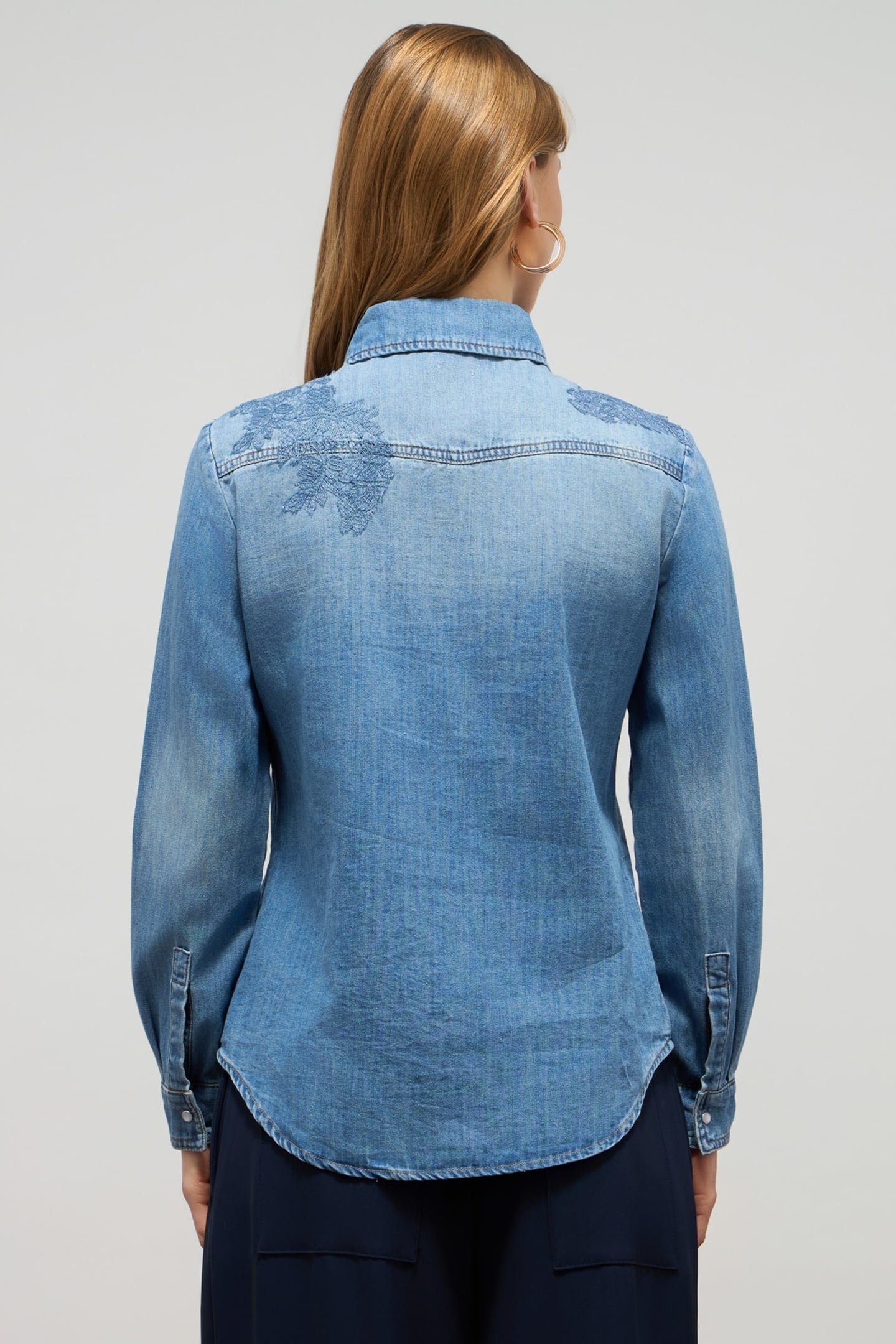 STONE WASHED DENIM SHIRT LIGHT BLUE 2