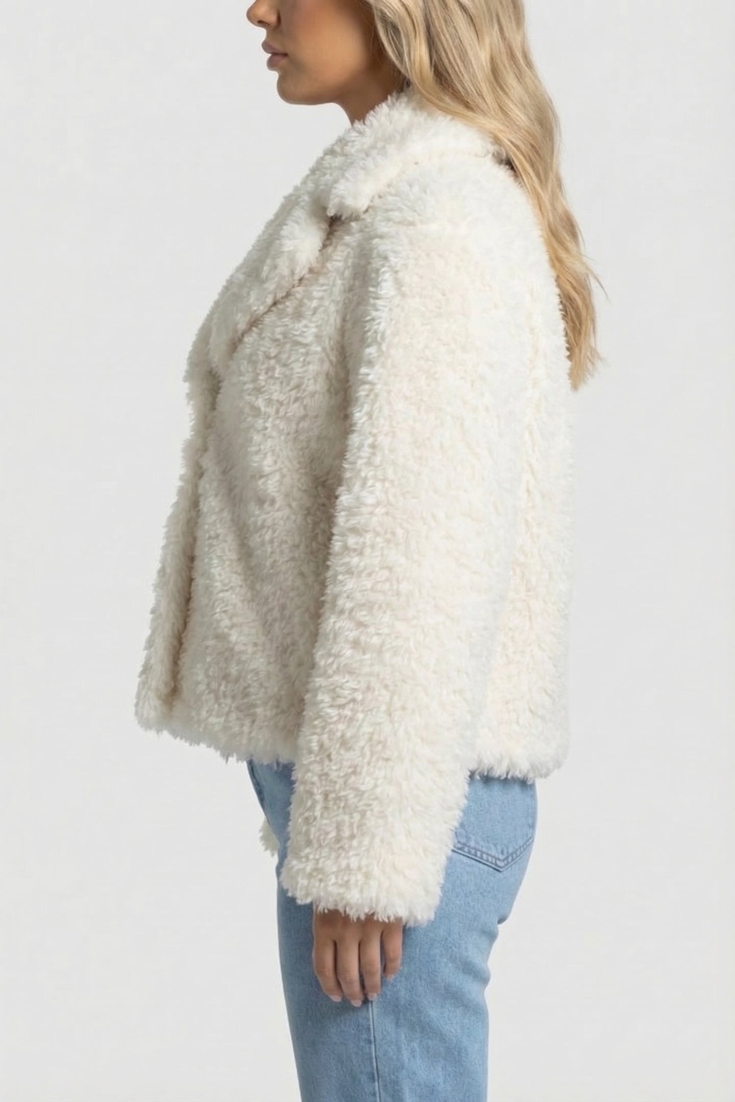 MARCIANO BY GUESS MARGOT SHORT FAUX FUR MACADAMIA 4