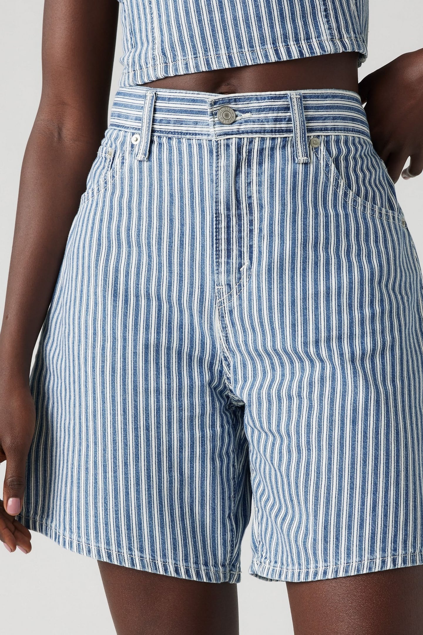 HIGH RISE BAGGY SHORTS BLUE 6