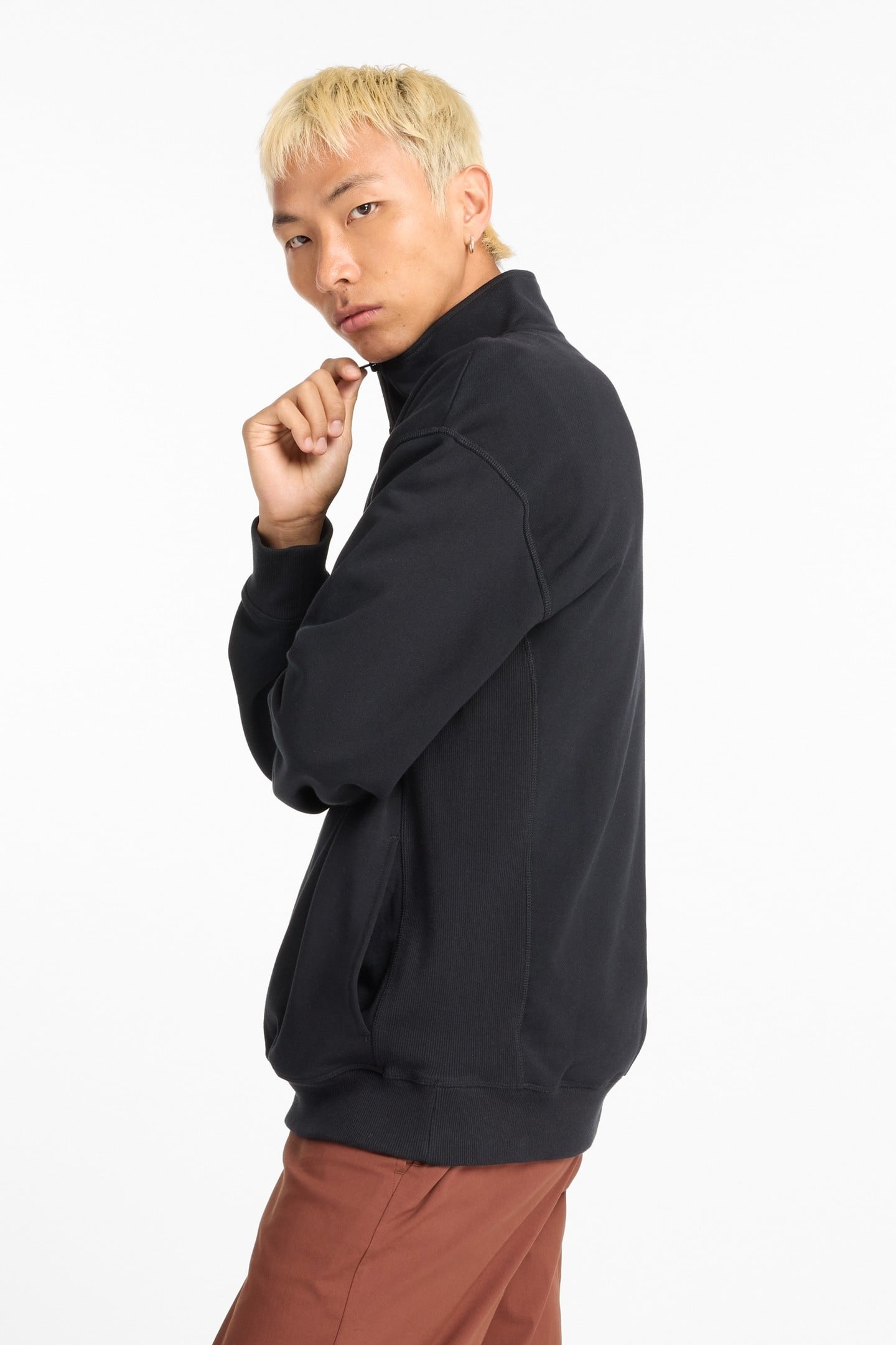 ATHLETICS FLEECE 1/2 ZIP BLACK 2