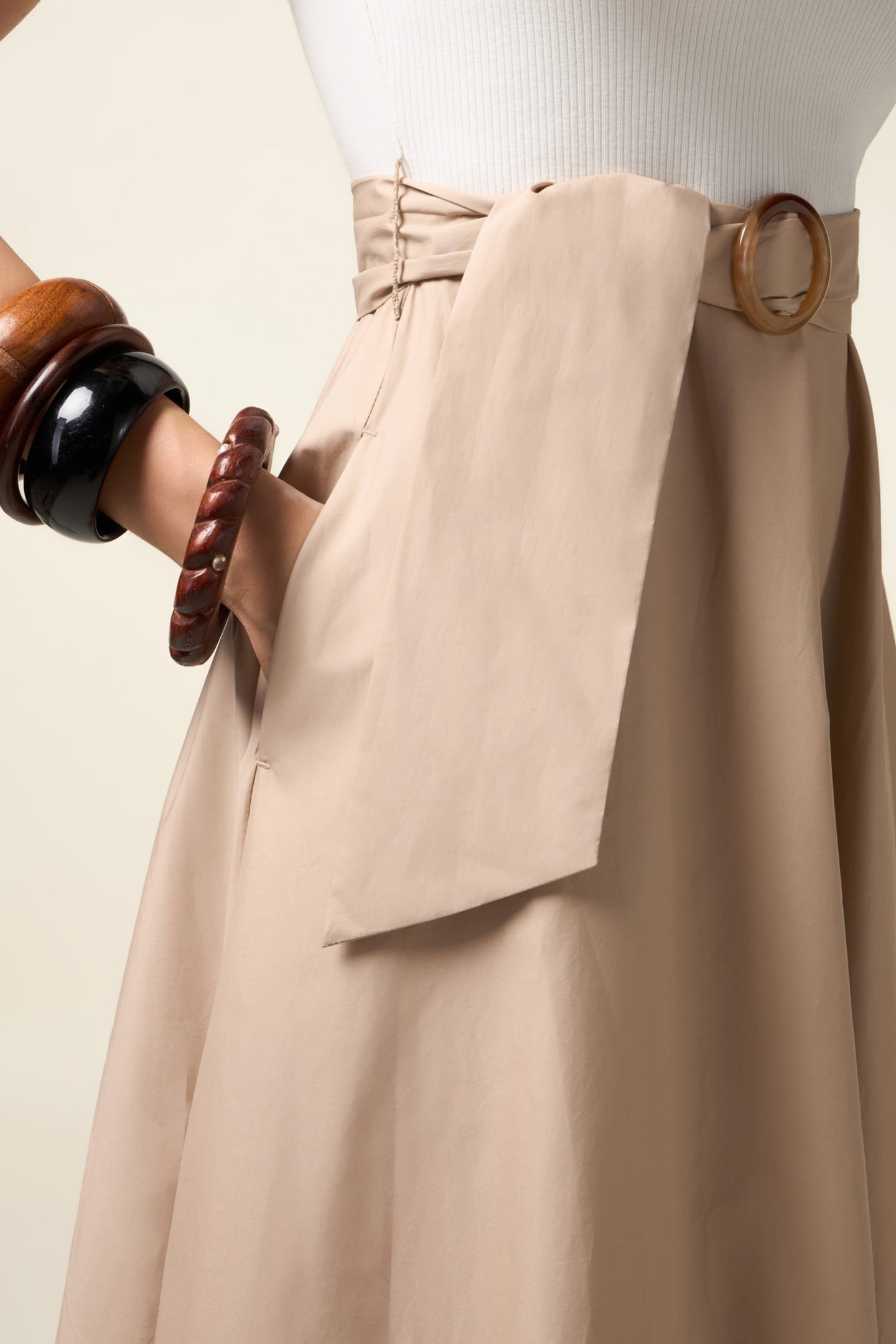 TWO-TONE DRESS WITH BELT BEIGE 5