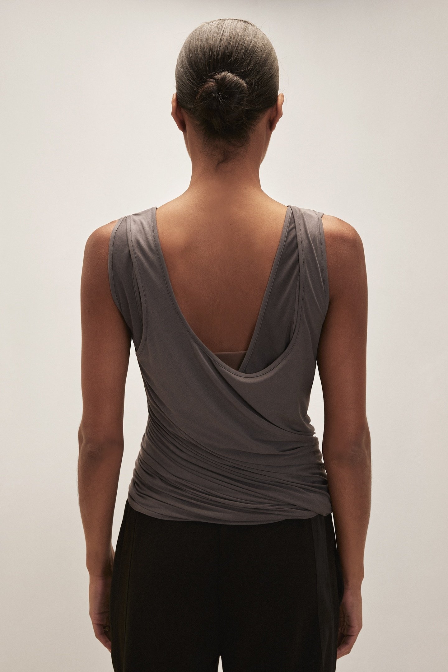 DOUBLE LAYER VEST CHARCOAL GREY 2