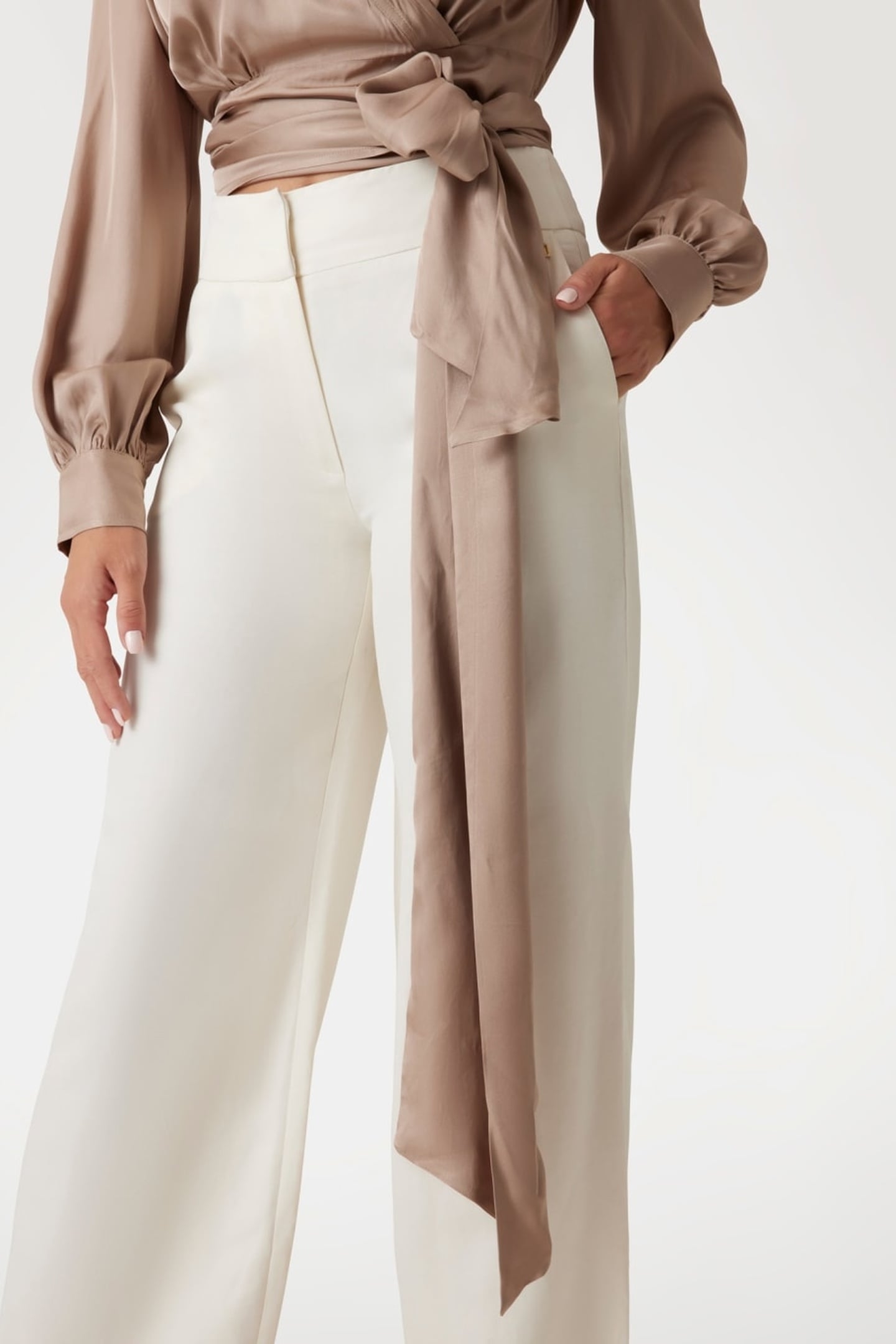 MARCIANO BY GUESS DORIAN LS WRAP BLOUSE NATURAL ALMOND 4