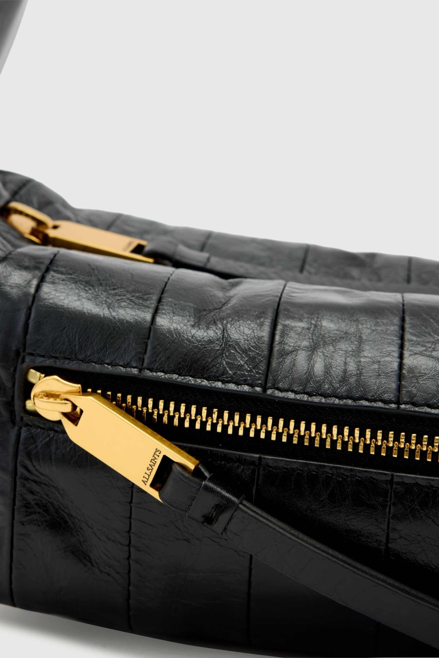 VEGA PANEL MIN SHLDR BLACK 5