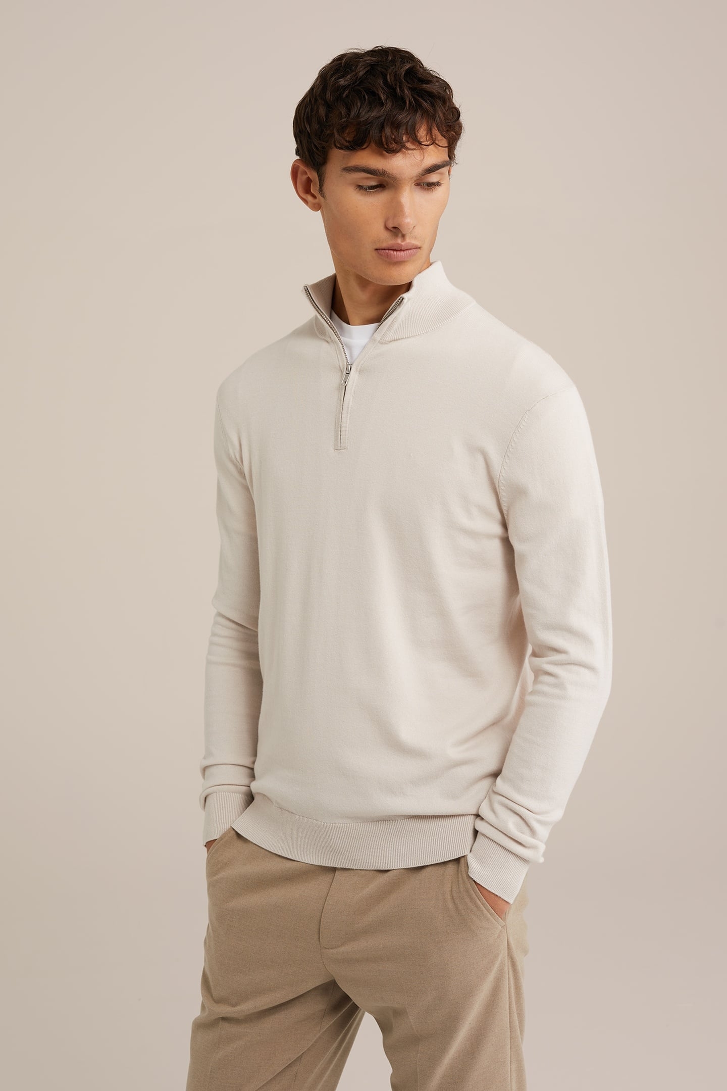 HALFWAY ZIPPER BEIGE 1