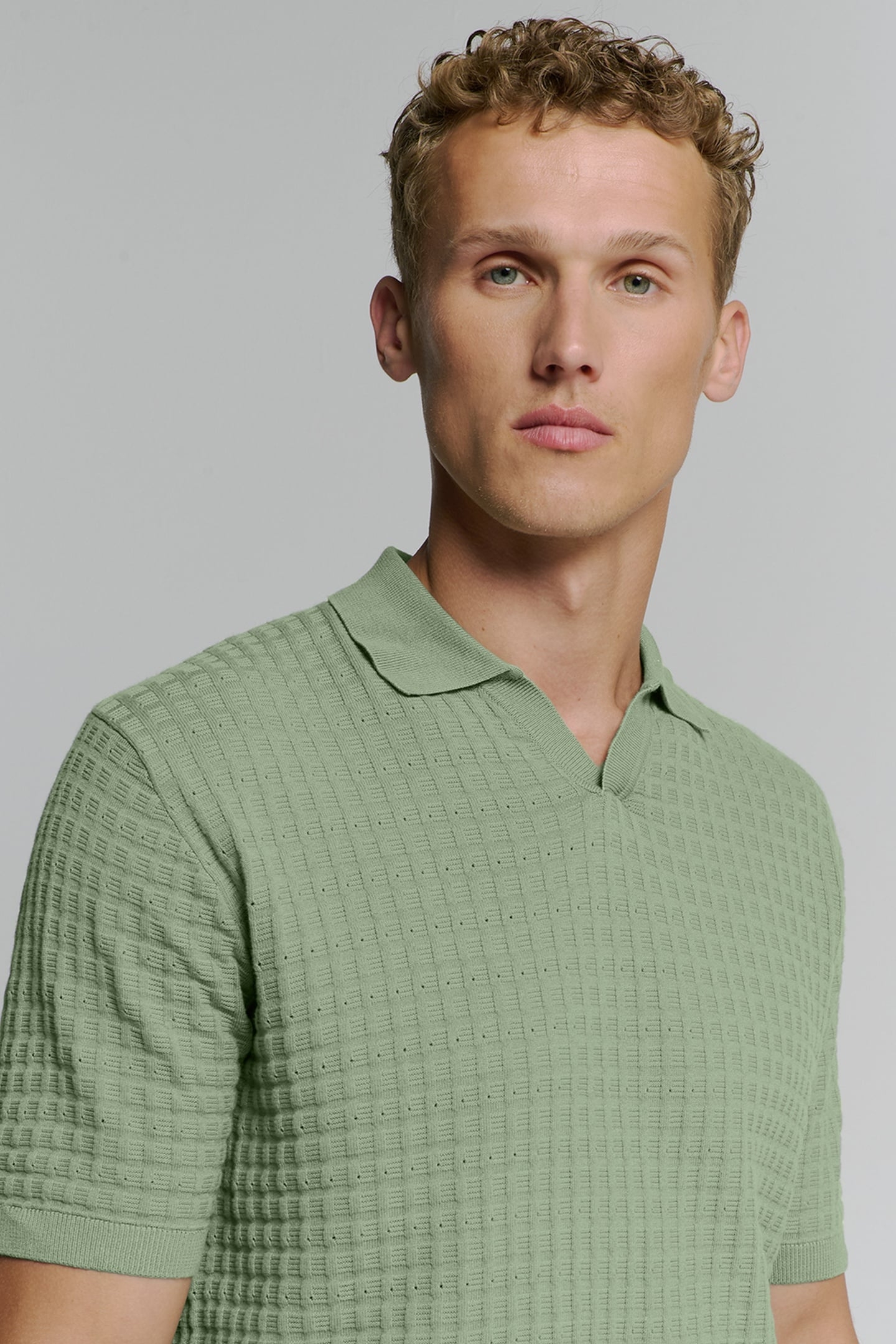 PULLOVER SHORT SLEEVE POLO V SOLID JACQUARD GREEN 1