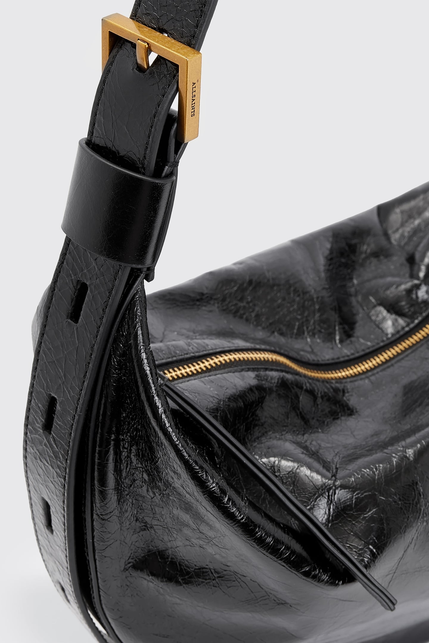 HALF MOON SHOULDER BLACK 5