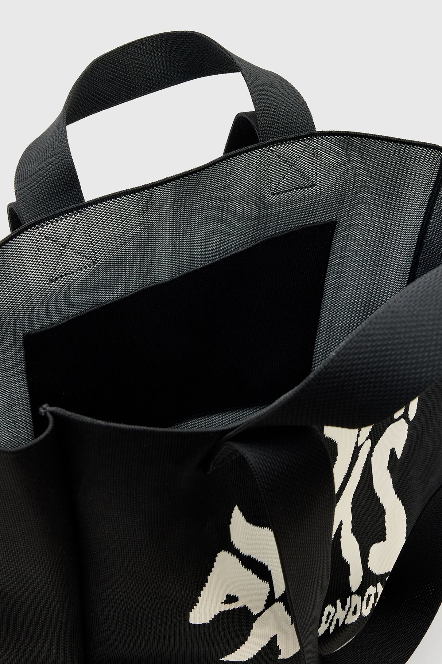 IZZY ORLANDO EW TOTE BLACK 7