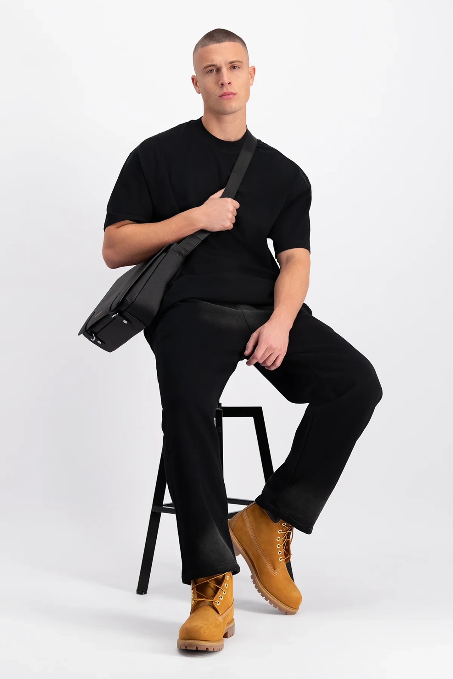 UNISEX THE KELLS BLACK 3