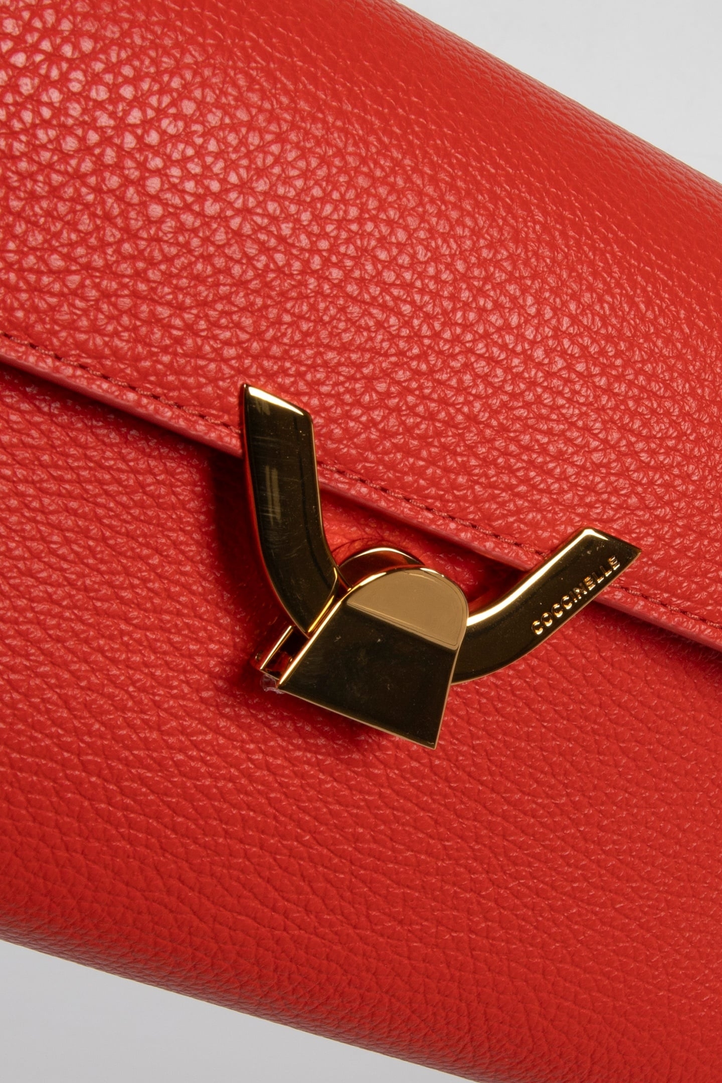 RECTANGLE SHOULDER BAG IN RED 5