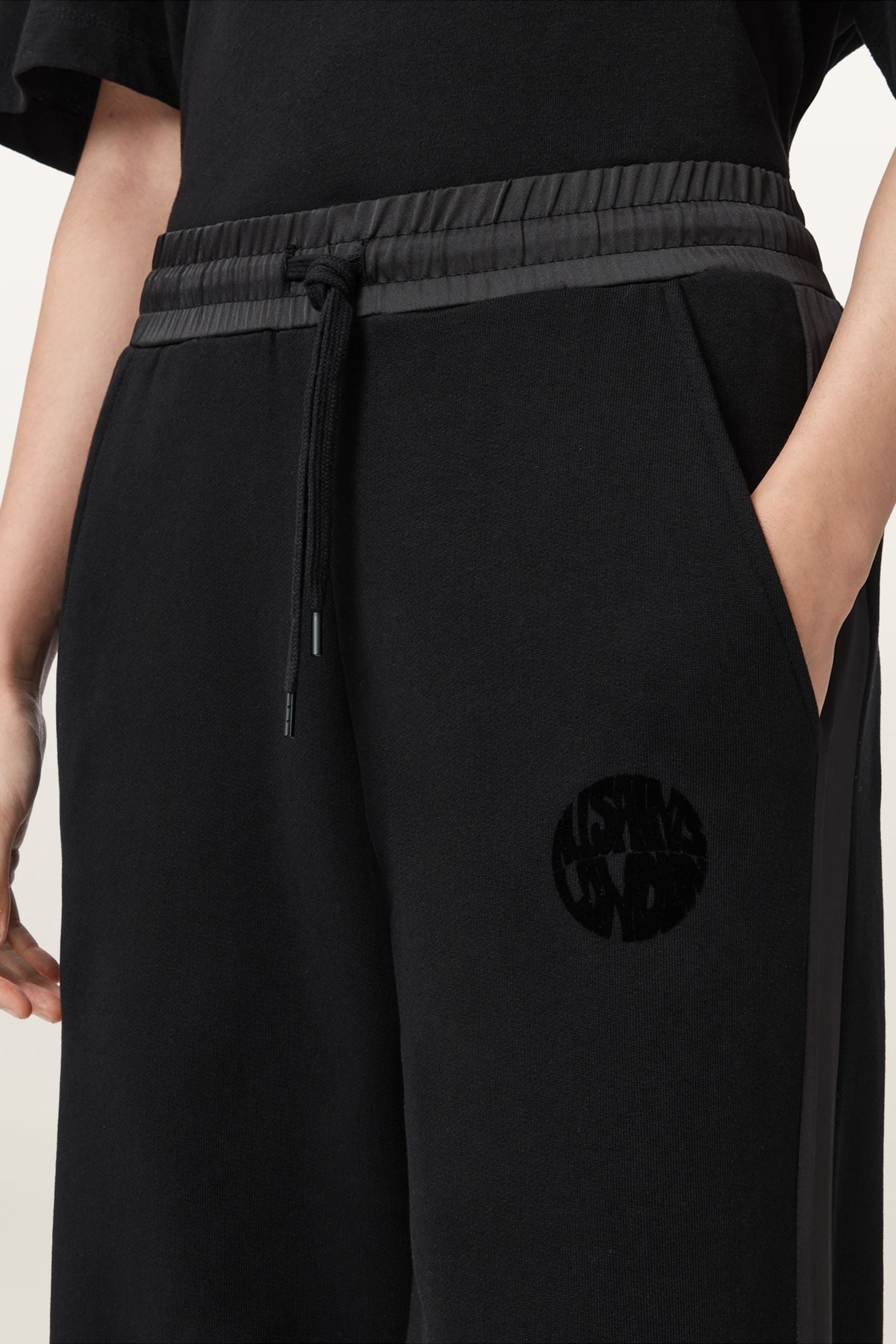 ZANDA SWEATPANT BLACK 6