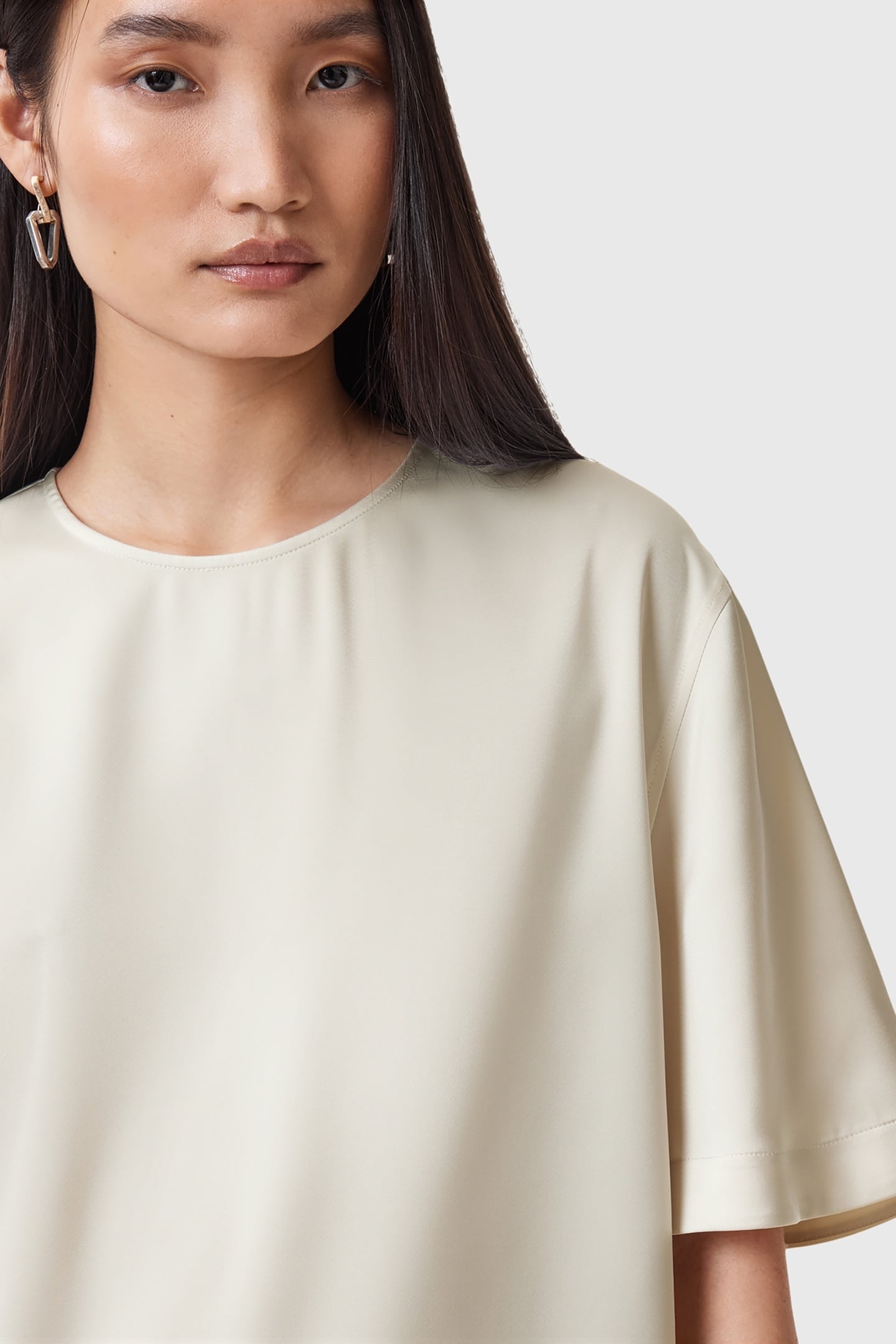 AMELIE SATIN TEE TOFU WHITE 7