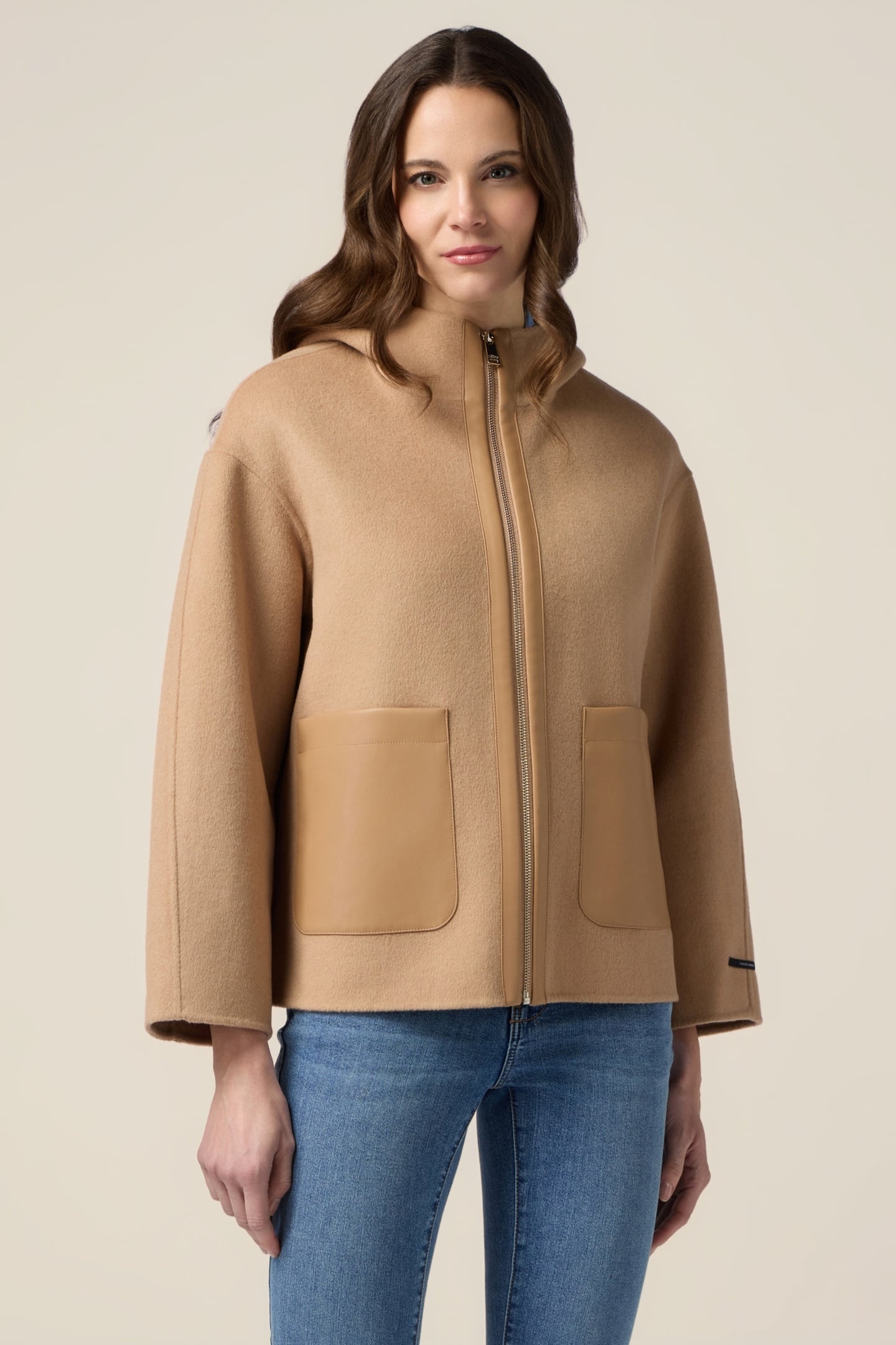 CLOTH JACKET WITH LARGE POCKETS BEIGE 2