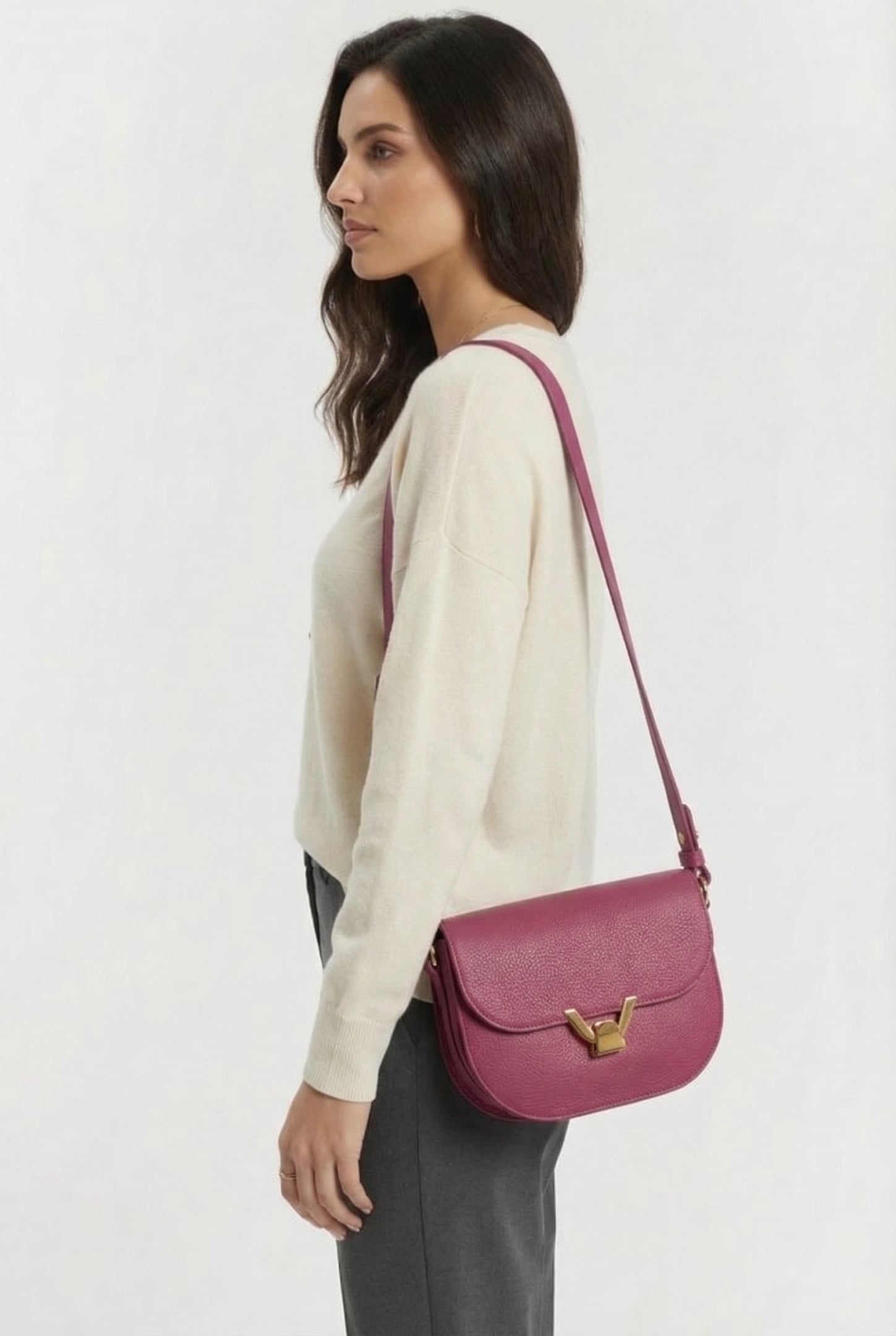 CROSS BODY BAG IN GRAINED LEATHER 1