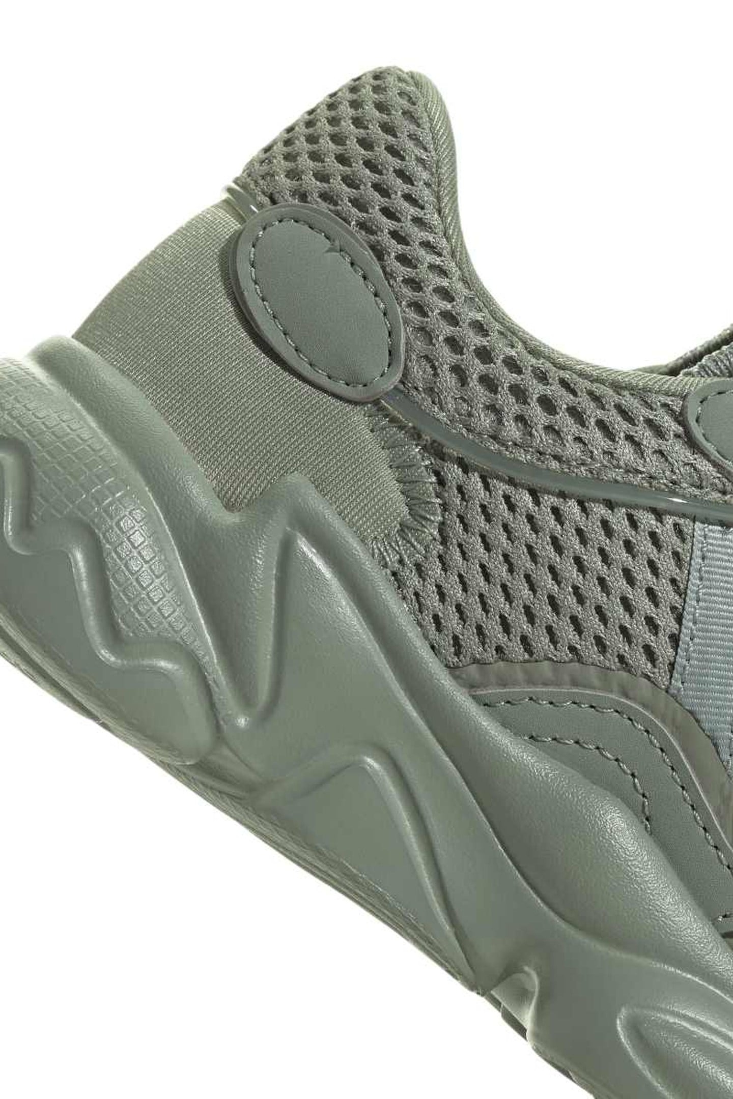 ORIGINALS OZWEEGO SHOES KIDS 7