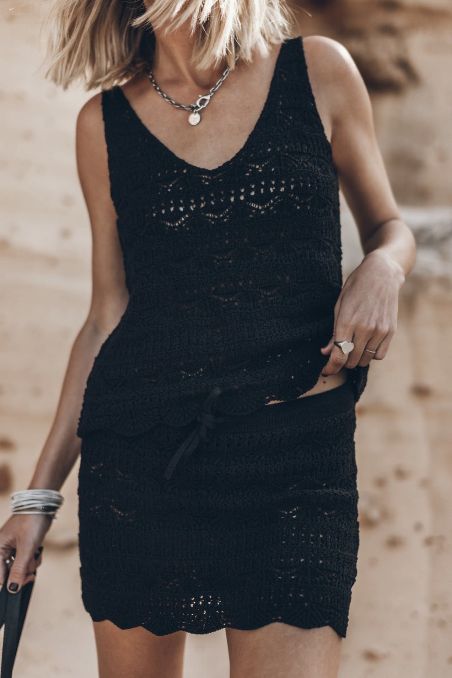 THE BLACK CROCHET TANK TOP BLACK 1