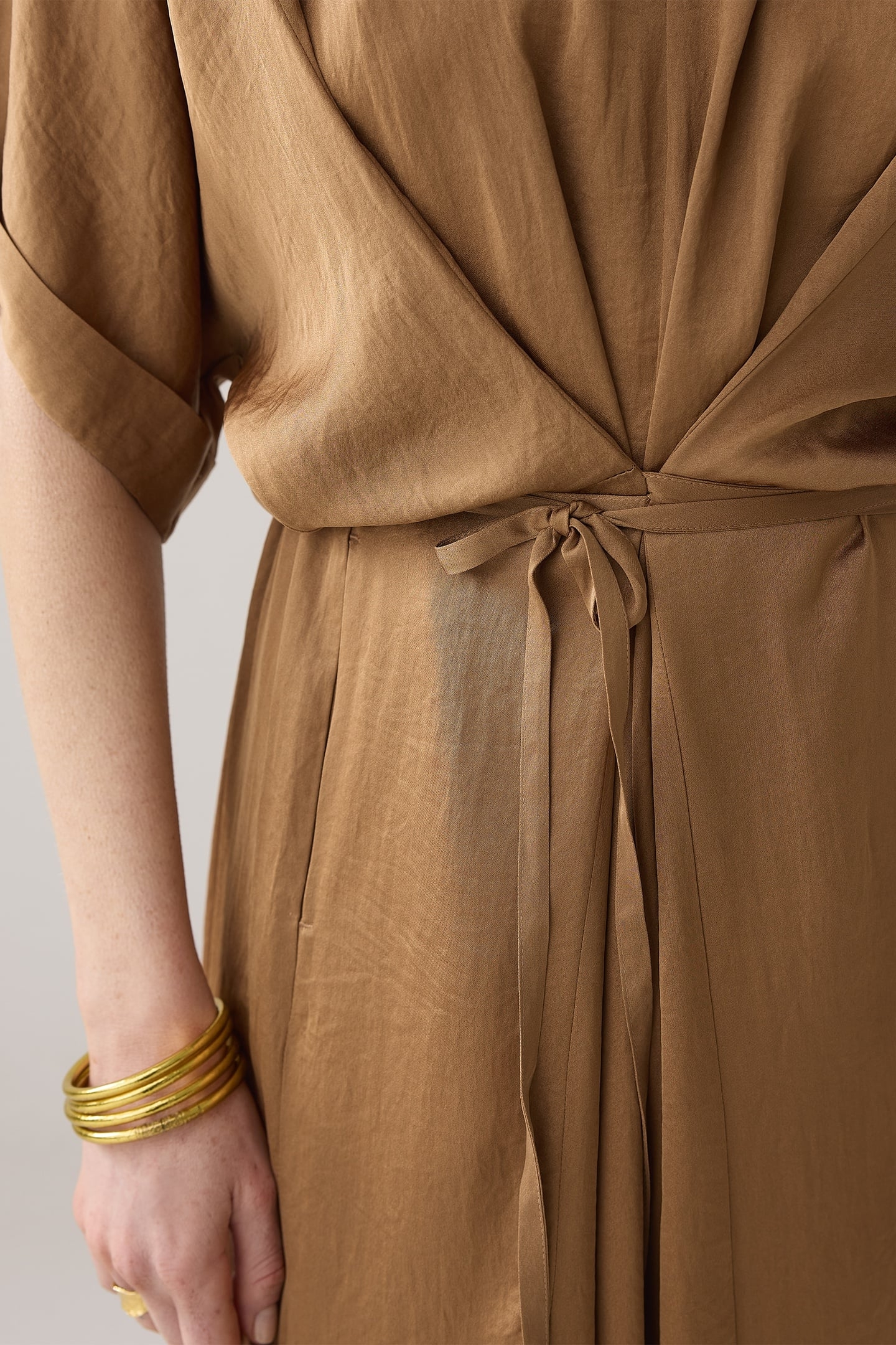 DRESS V NECK SILKY TOUCH PEANUT 4