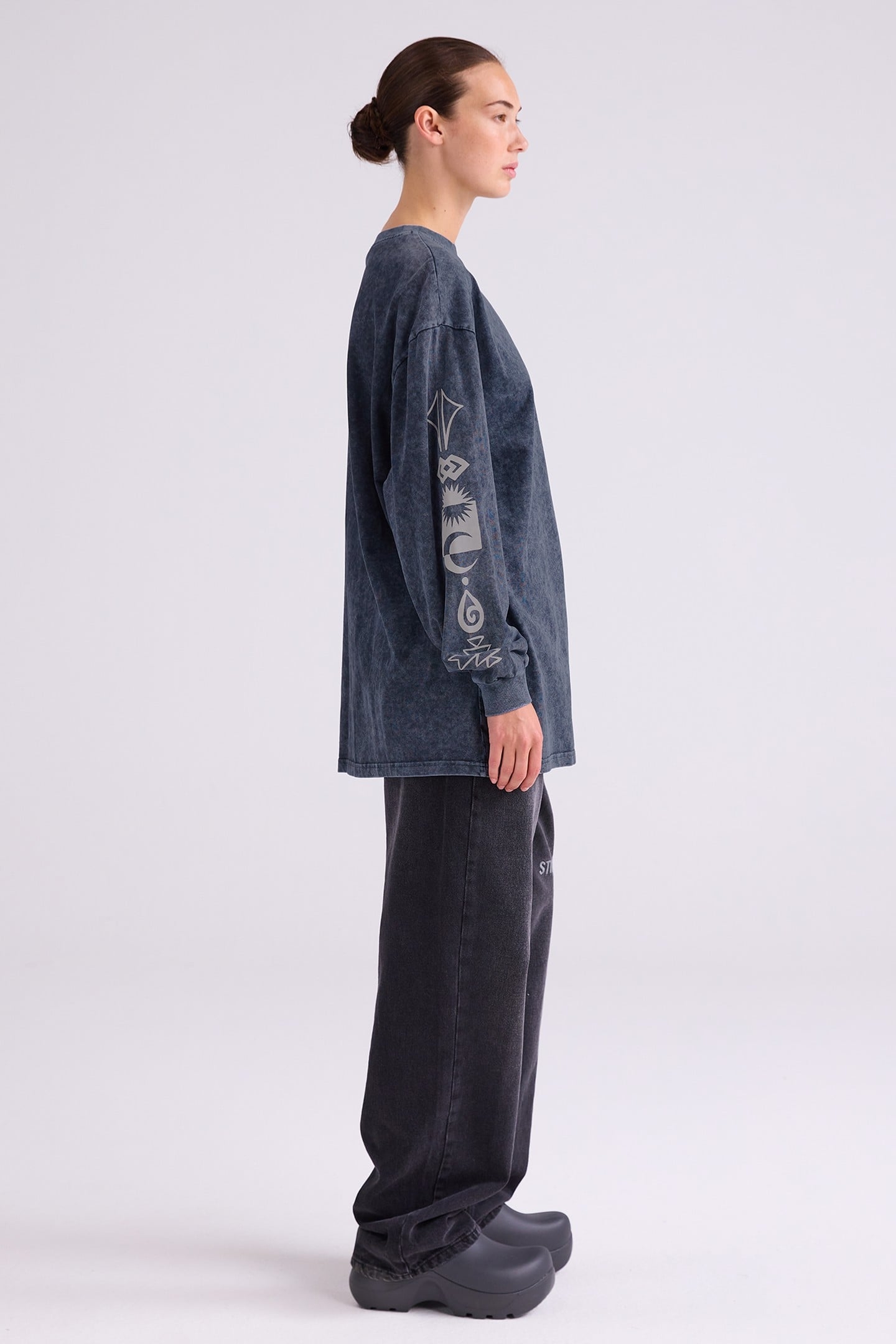 BENJAMIN SKATE LONGSLEEVE BLACK 5