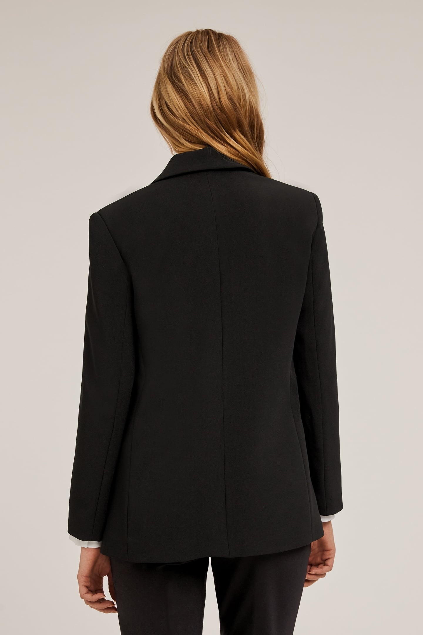 CREPE FABRIC JACKET WITH METAL CHAIN DETAIL BLACK 2