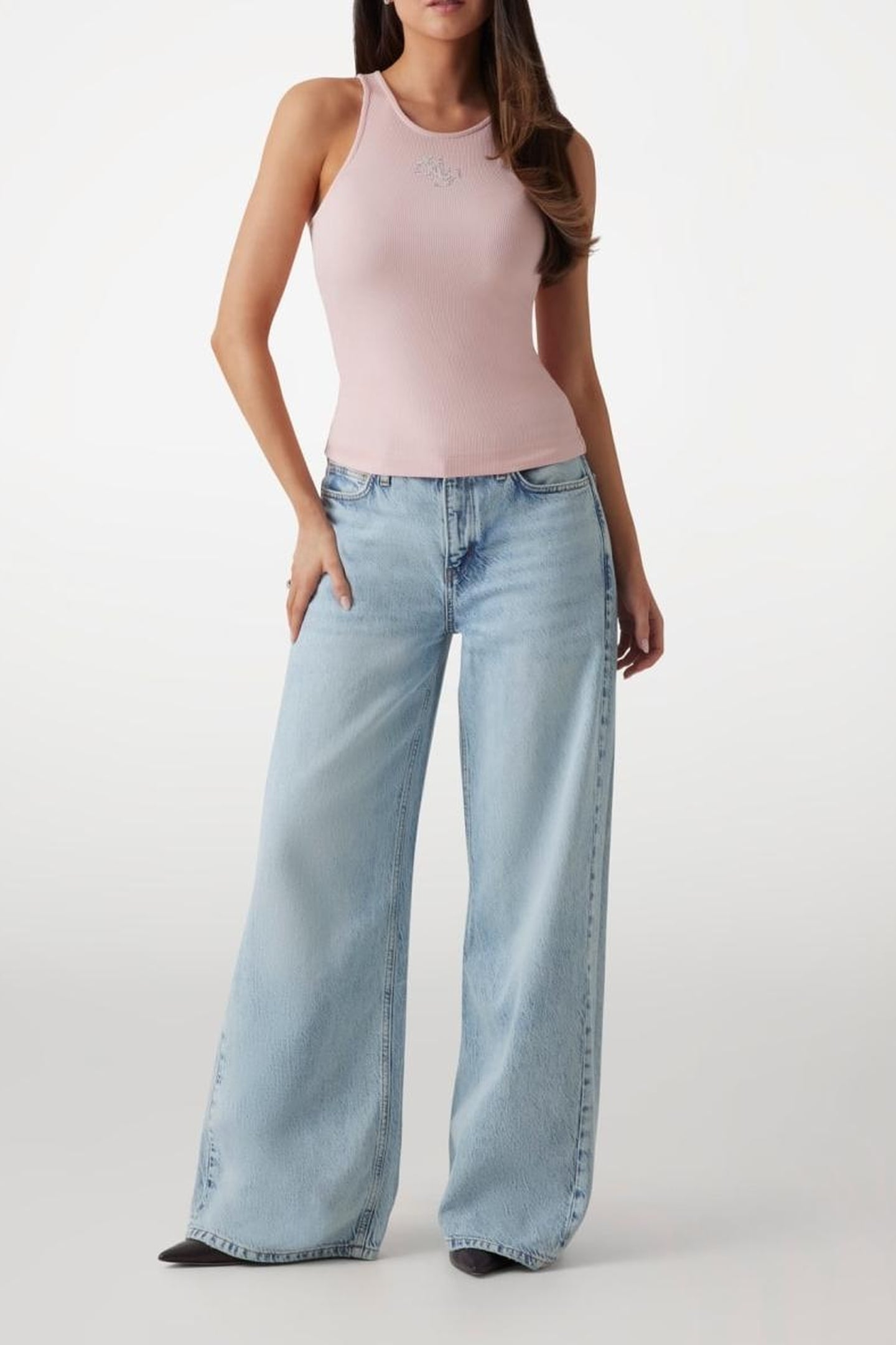 GUESS ECO NEW SL ROUND NK GUEN PINK PEARL 6