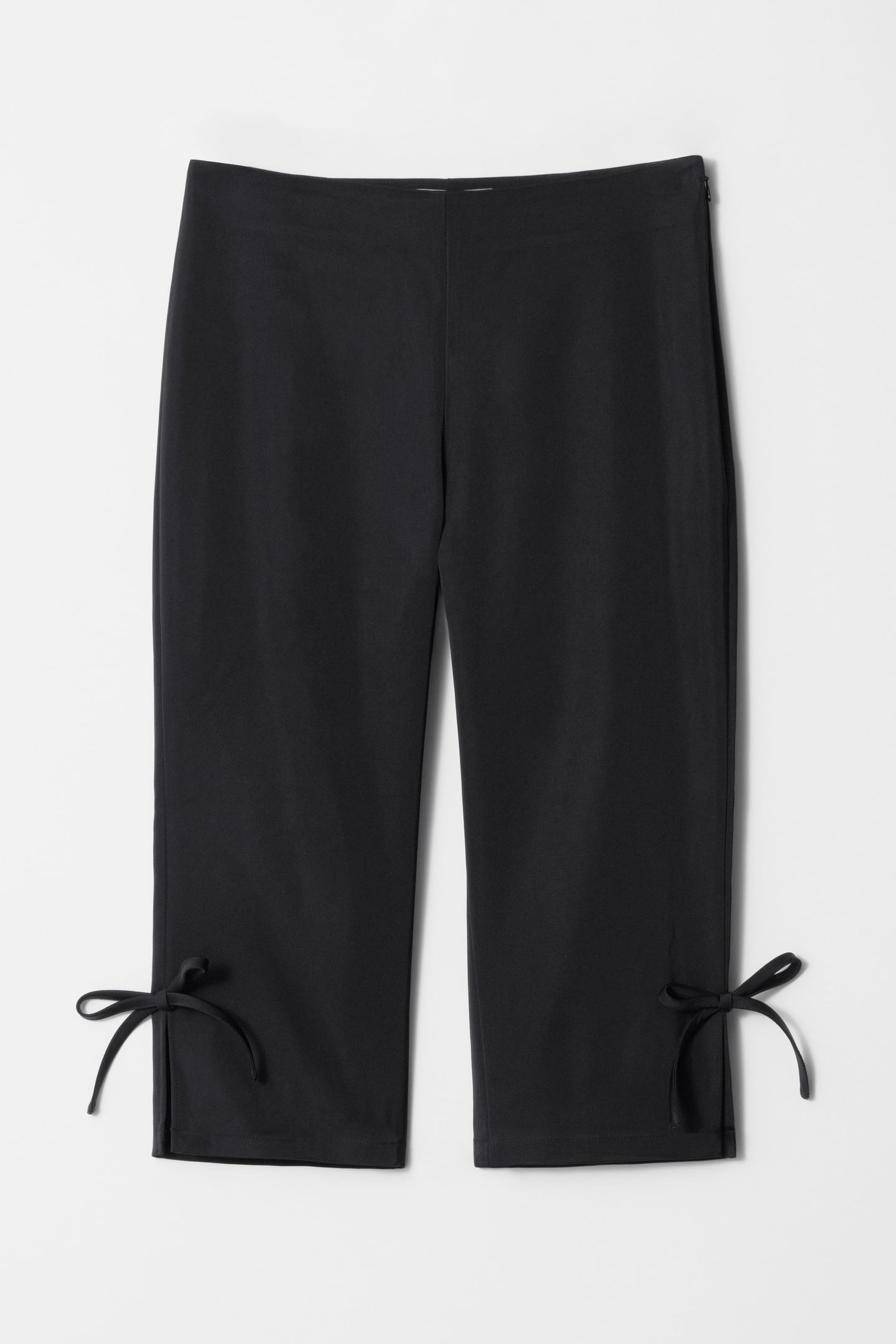 DORYA CAPRI PANTS BLACK 3