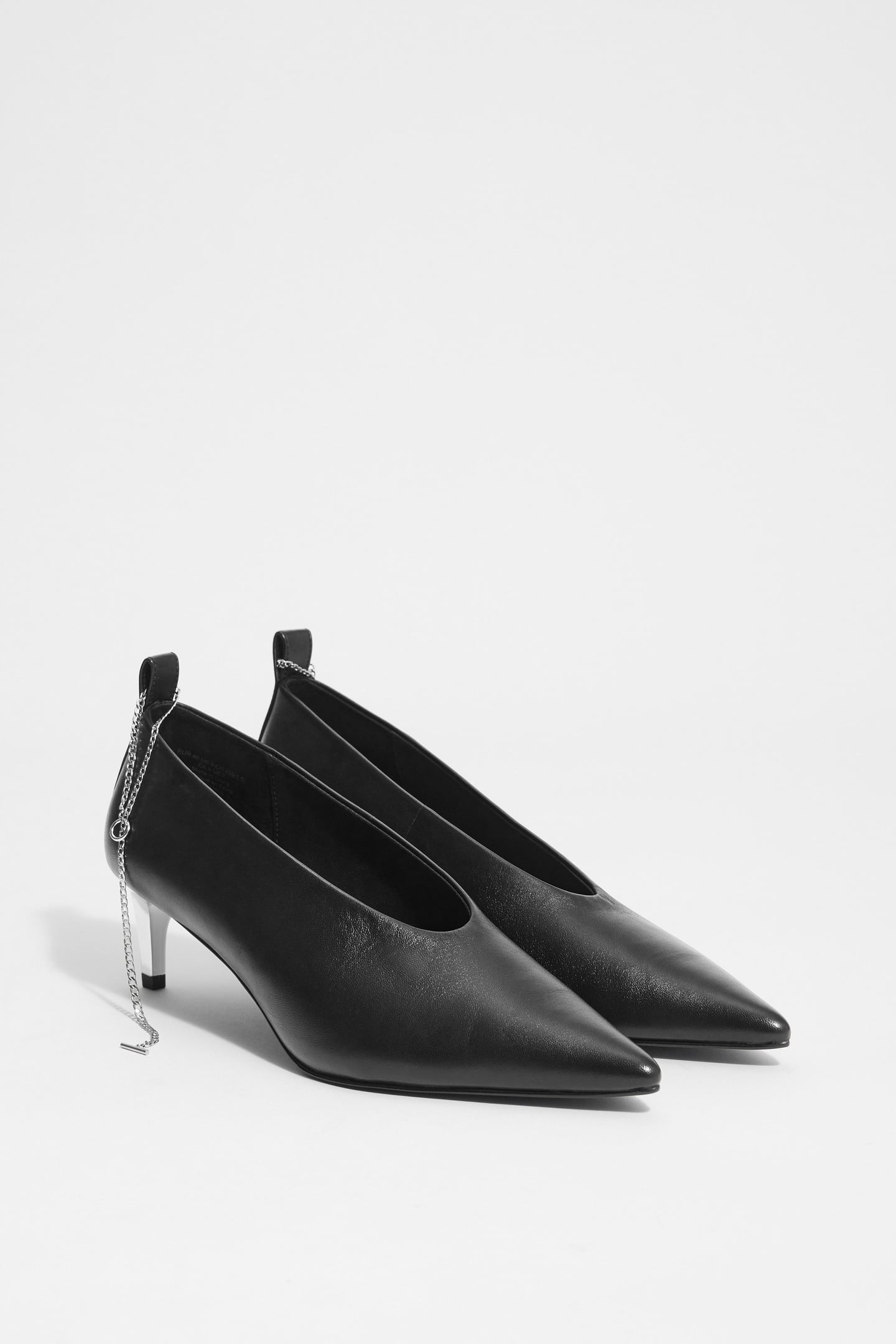 CARA PUMP BLACK 2