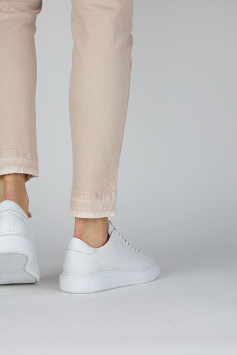 TW90 LOW SNEAKER WHITE 7