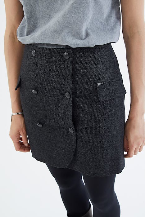 BLACK DOUBLE BUTTONED SHORT SKIRT WITH POCKETS 1