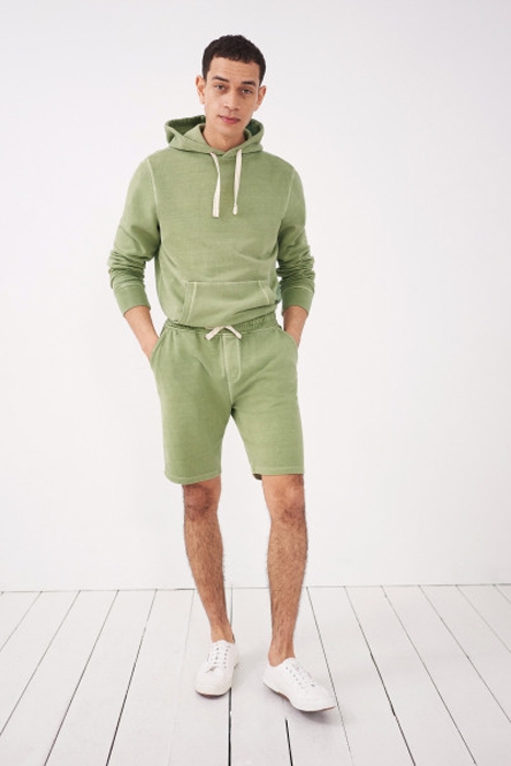 HILTON GARMENT DYE SHORT GREEN 2