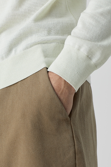 FINE KNIT TURTLE NECK WASABI CREAM 4