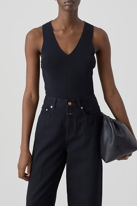 KNITTED VEST BLACK 1