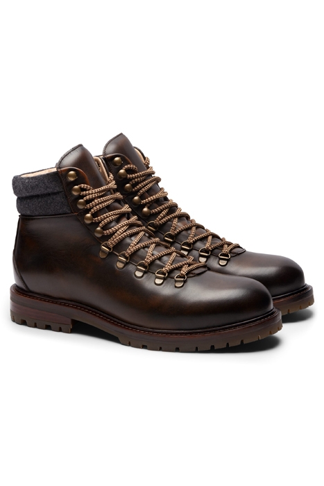 BROWN HIKING BOOT 2