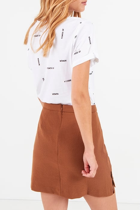 CARAMEL SHORT SKIRT WITH PRESS STUDS ON SIDES 2