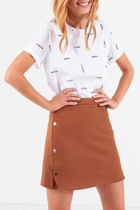 CARAMEL SHORT SKIRT WITH PRESS STUDS ON SIDES 4