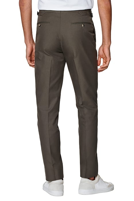 MID BROWN HAVANA SUIT 6