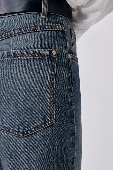 BLUE HIGH-WAIST CROPPED MOM JEANS 5