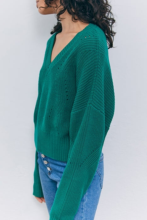 GREEN DECORATIVE KNIT V-NECK SWEATER 3