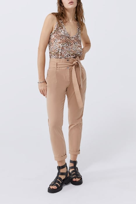 DESERT BELTED HIGH-WAIST CIGARETTE TROUSERS 3
