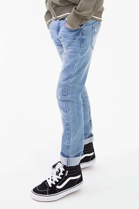 BOYS’ BLUE SLIM JEANS WITH PLACED DISTRESSING 3