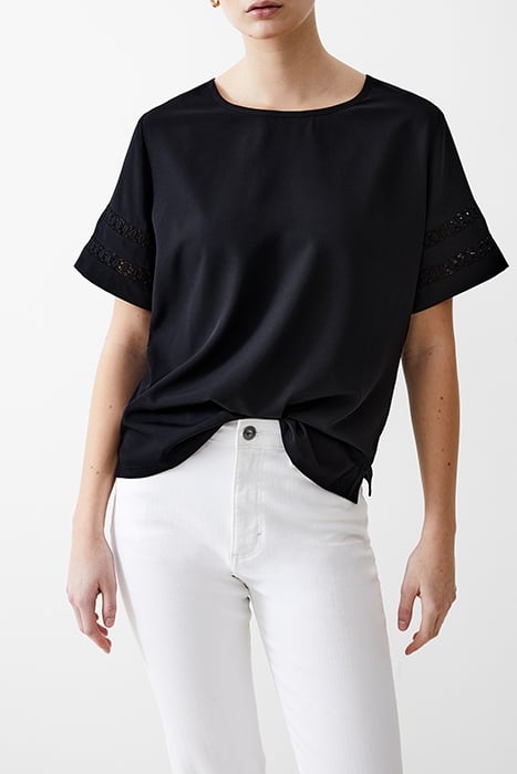 CROCHET TRIM CREPE LIGHT TOP BLACK 1