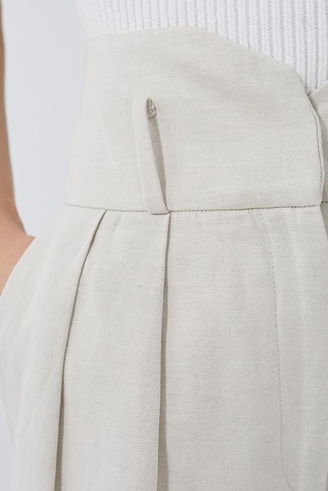 YILA STRAIGHT PANT IN ECRU 5